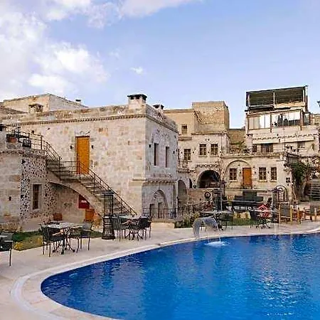 The Dorm Cave By Travellers Hotel 3*