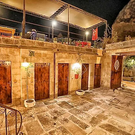 Hotel The Dorm Cave By Travellers