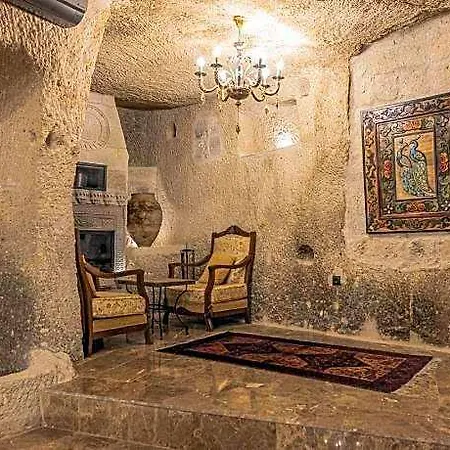The Dorm Cave By Travellers Hotel 3*