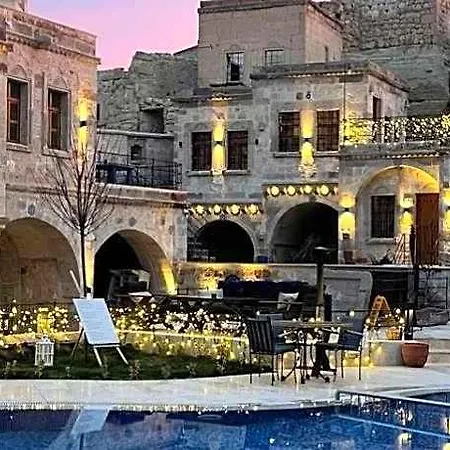 The Dorm Cave By Travellers Hotel 3*